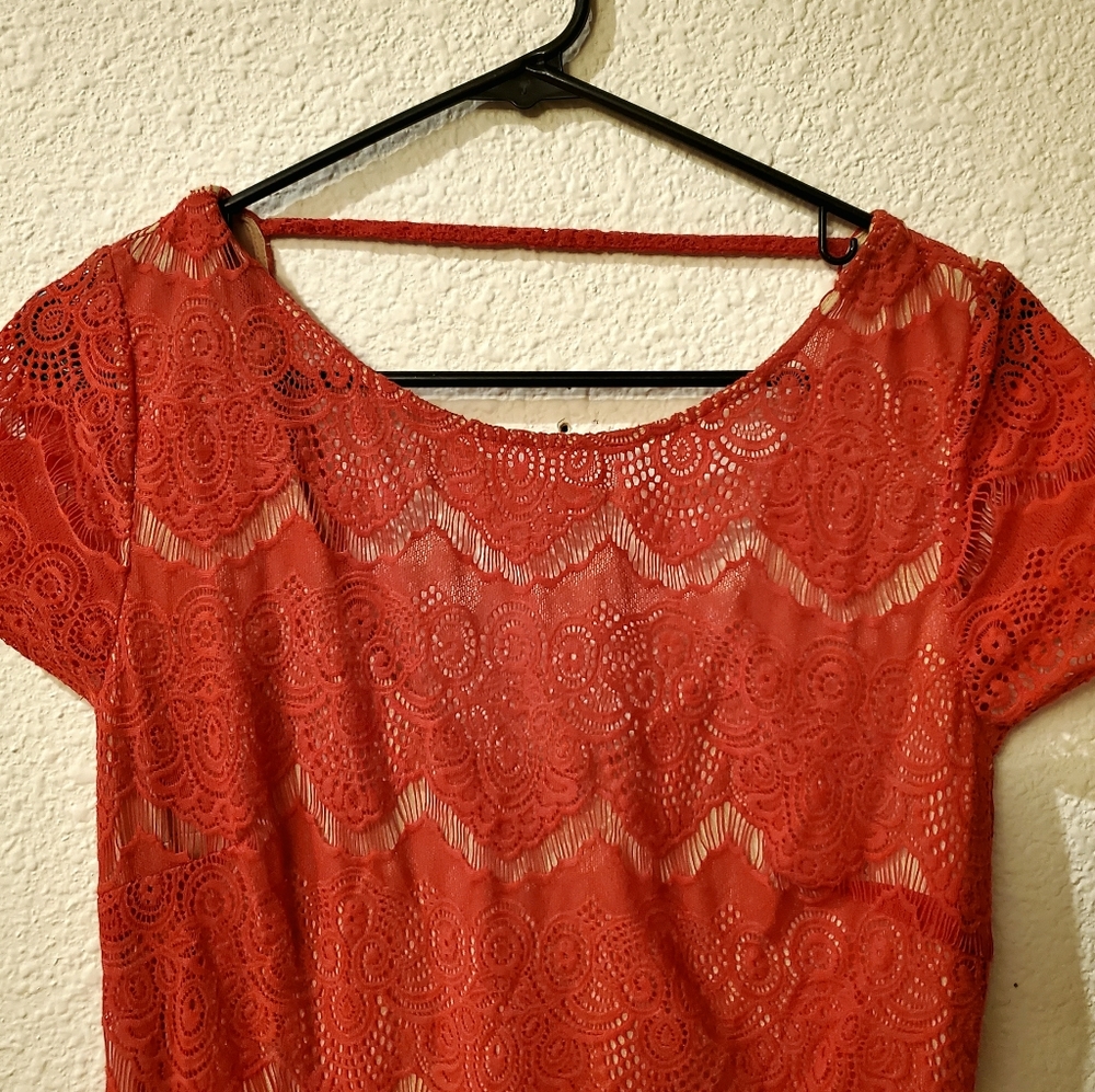 Bebe Lace Dress - Picture 2 of 4